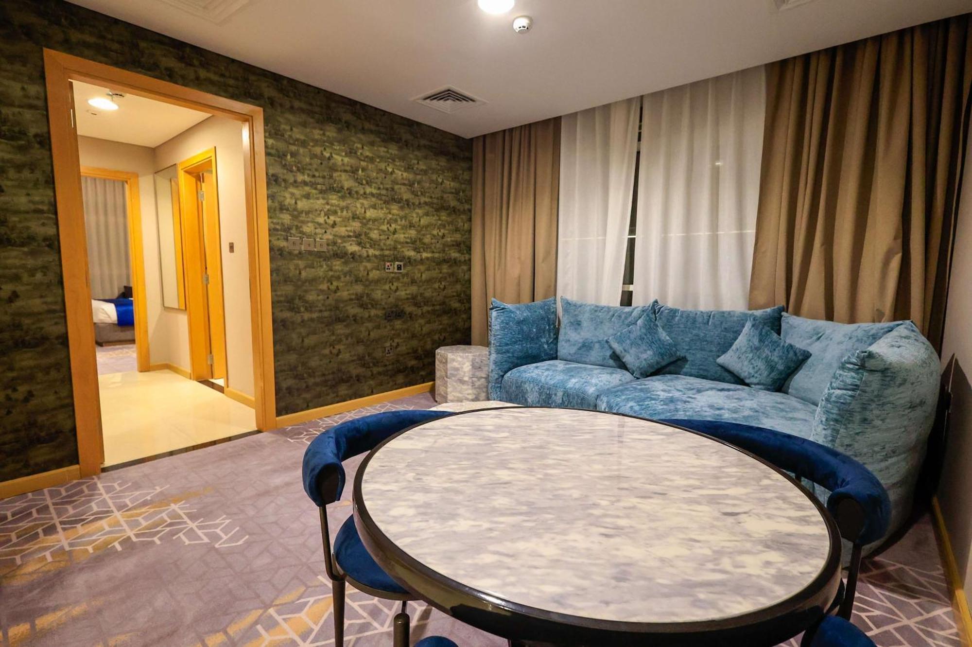 Best Western Premier M Four Hotel Dubai Exterior photo