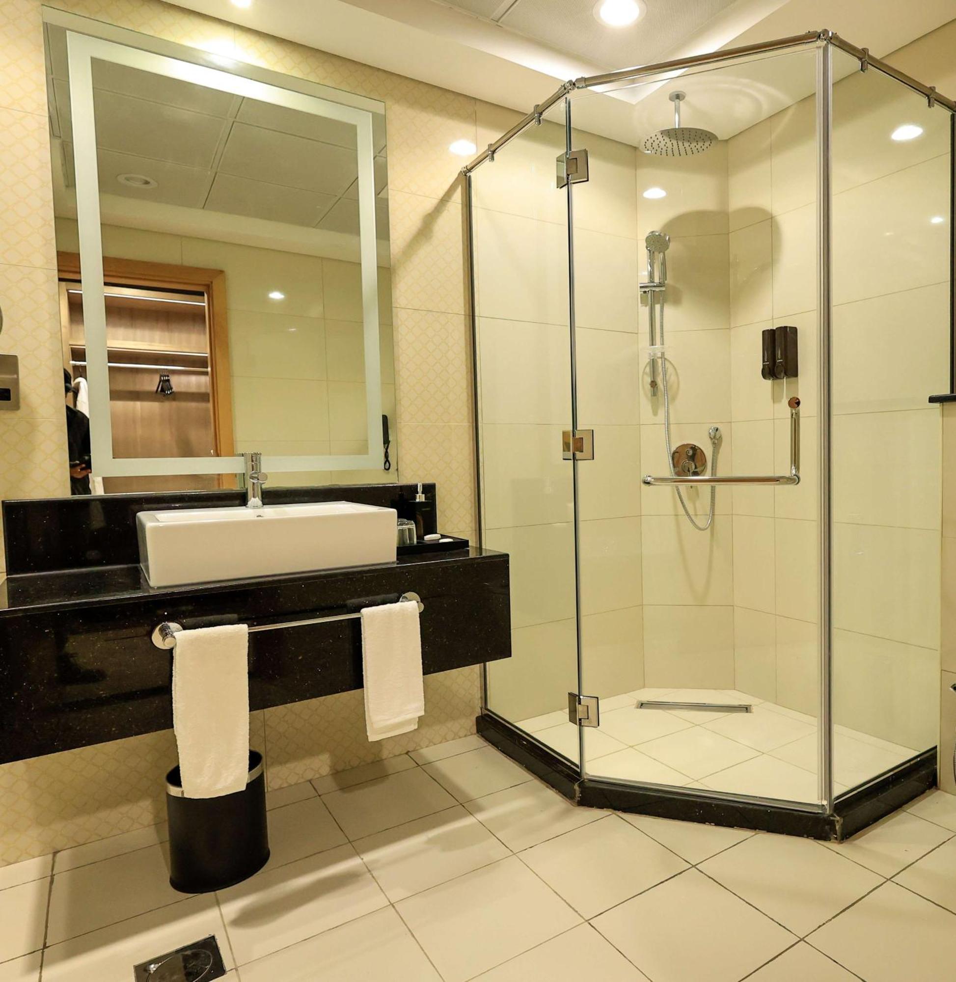 Best Western Premier M Four Hotel Dubai Exterior photo