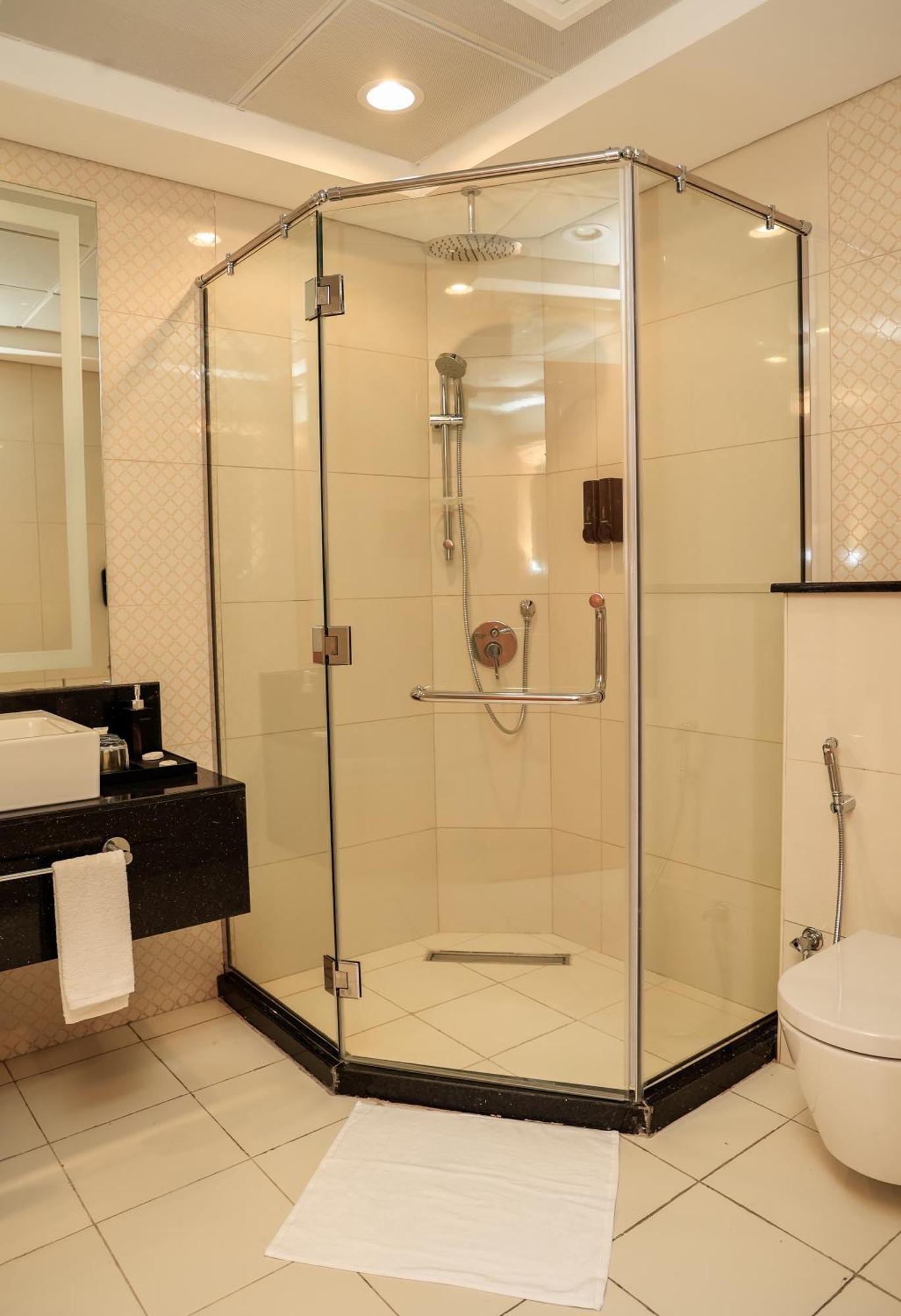 Best Western Premier M Four Hotel Dubai Exterior photo